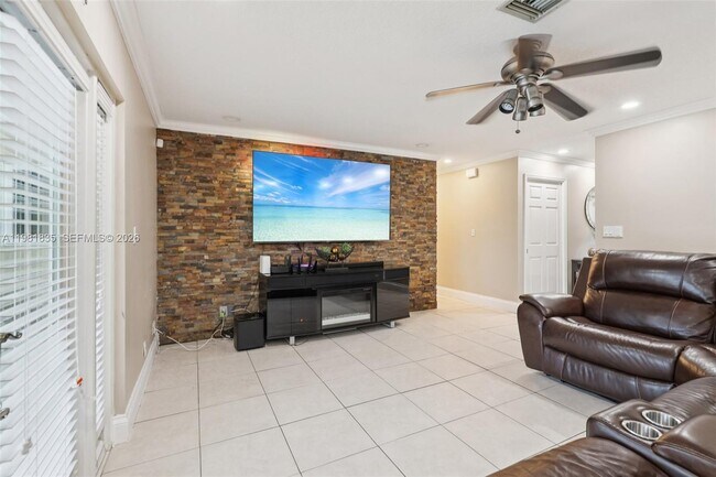 Building Photo - 11573 NW 39th Pl