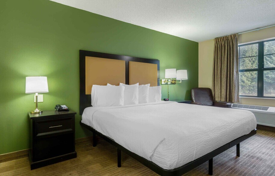 Building Photo - Furnished Studio-Olympia - Tumwater