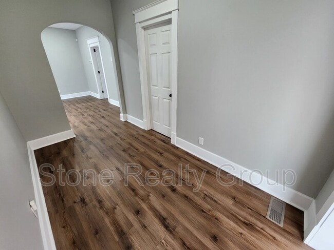 Building Photo - 1417 S 19th St