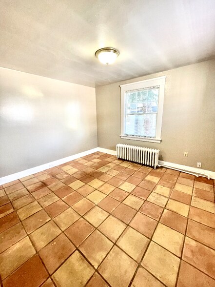 Building Photo - 901 N M St