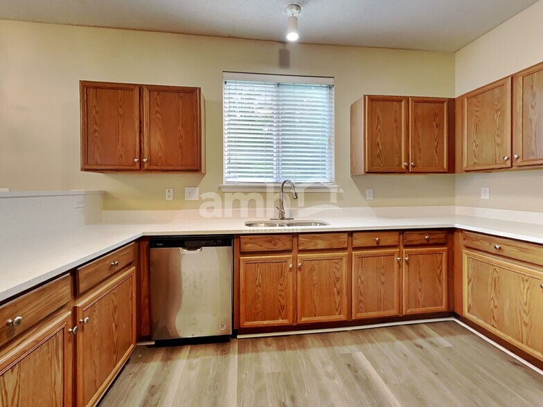 Building Photo - 185 Chemistry Cir