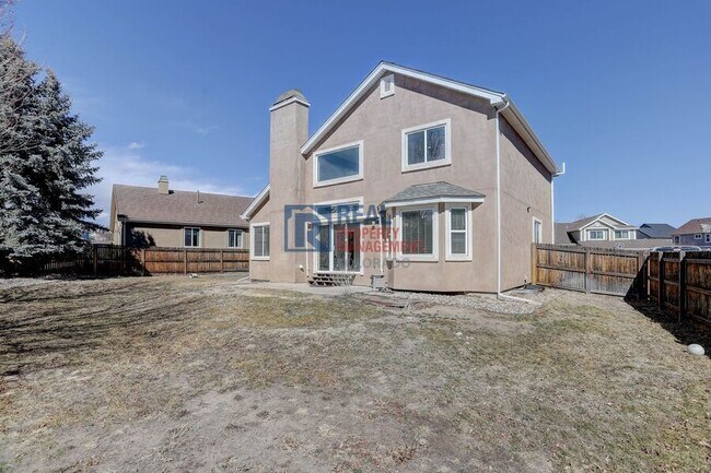 Building Photo - 5934 Instone Cir