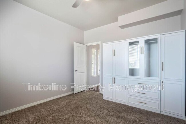 Building Photo - 10202 Boulder Ridge Dr