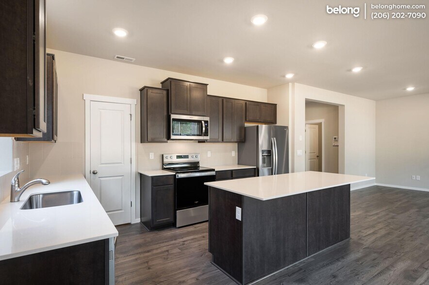 Building Photo - 5719 151st St Ct E