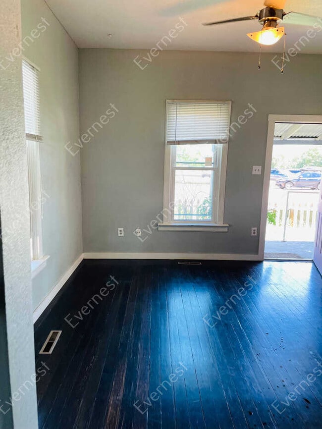 Building Photo - 111 Riverside Ave