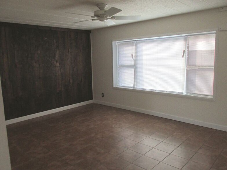 Living room - 9 Sherman Ter