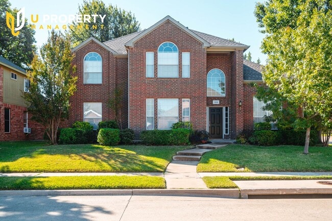 Primary Photo - A Sweety Corner Home in Lewisville, Don't ...
