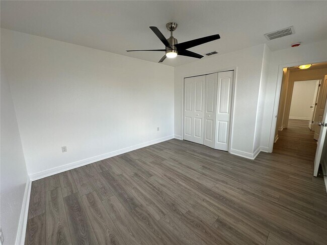 Building Photo - 7738 Summerlake Pointe Boulevard