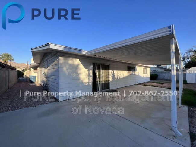 Building Photo - 2315 Caravelle St
