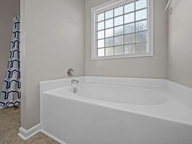 Building Photo - 101 Berwick Ct