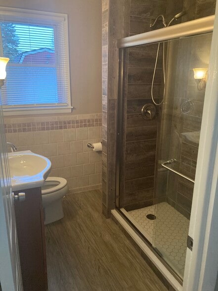 Building Photo - 130 S Perona Ct
