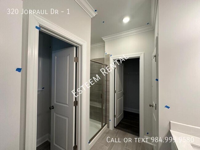 Building Photo - 320 Jorpaul Dr