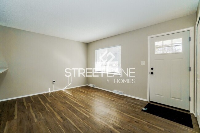 Building Photo - Spacious 4 bedroom home in Columbus!
