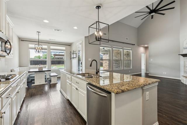 Building Photo - 15505 City Garden Ln