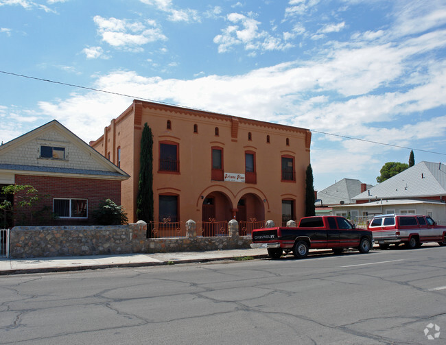 Building Photo - 608-610 Arizona Ave