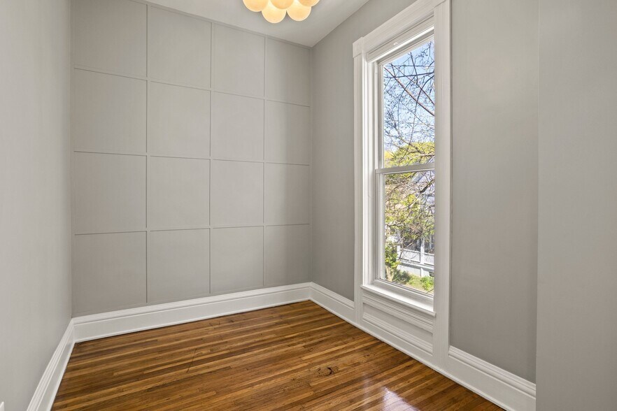 Building Photo - 853 Meigs St