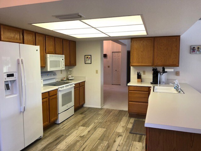 Building Photo - 2639 Leisure World
