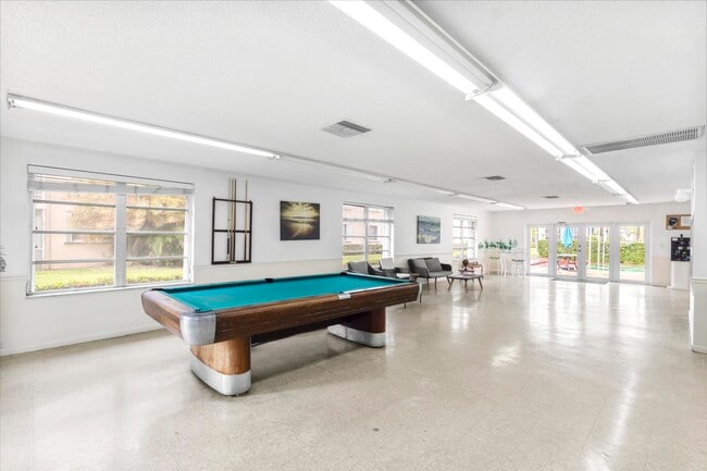 Building Photo - 4500 N Federal Hwy