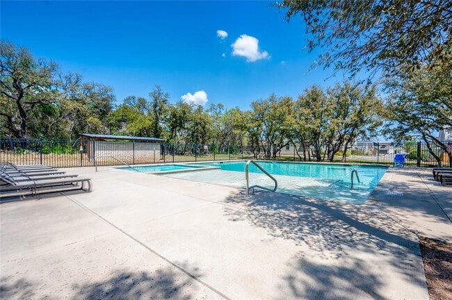 Building Photo - 142 Volterra Ln