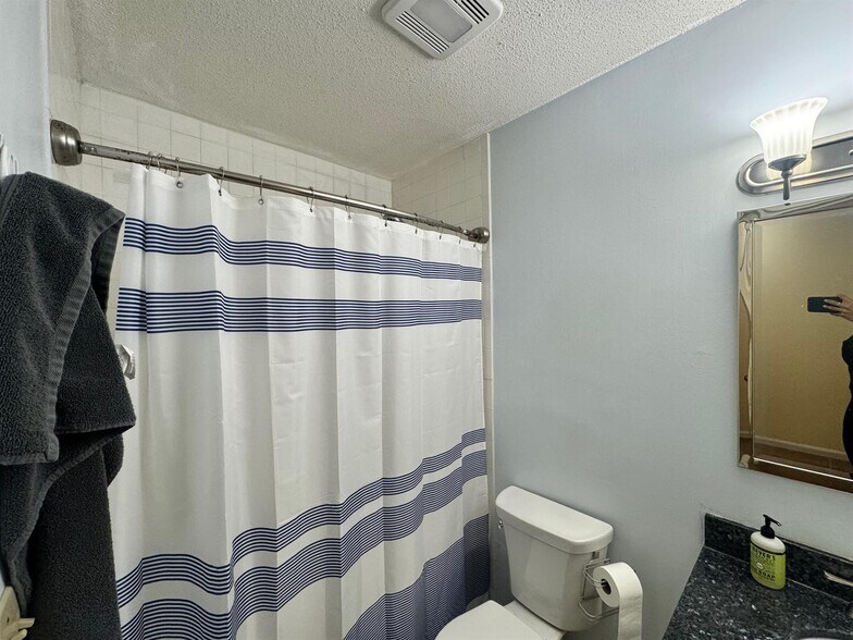 Building Photo - 620 Boston Ave