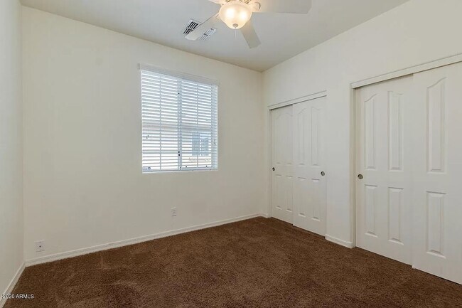 Building Photo - 7423 S 27th Way