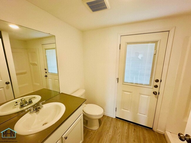 Building Photo - Straight Out of Your Favorite TV Show — This Mini-Home Marvel Has It All!