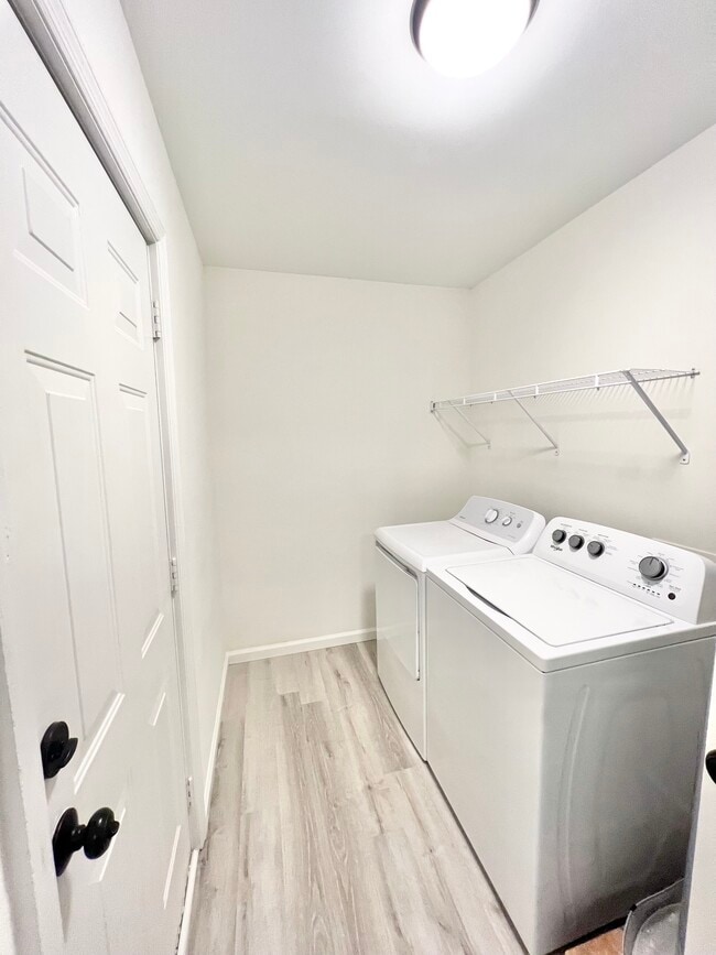 Laundry Room - 276 Fleming Rd