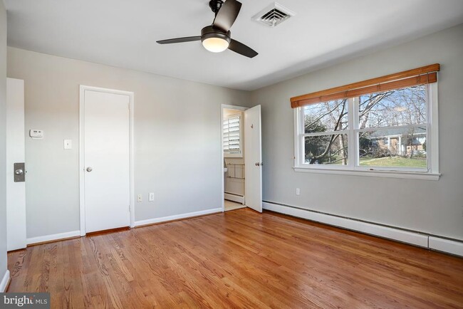 Building Photo - 7525 Salem Rd