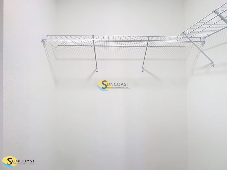 Building Photo - 3821 SW 43rd Ct