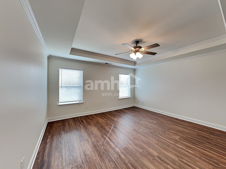 Building Photo - 8110 Brookbend Dr