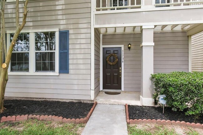 Building Photo - 11736 Chanteloup Dr