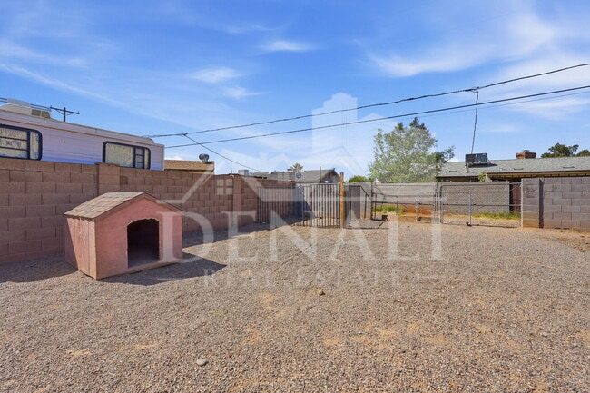 Building Photo - 11540 E Elton Ave