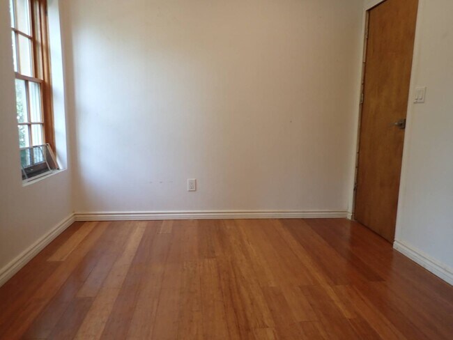 Building Photo - 89 Clermont Ave