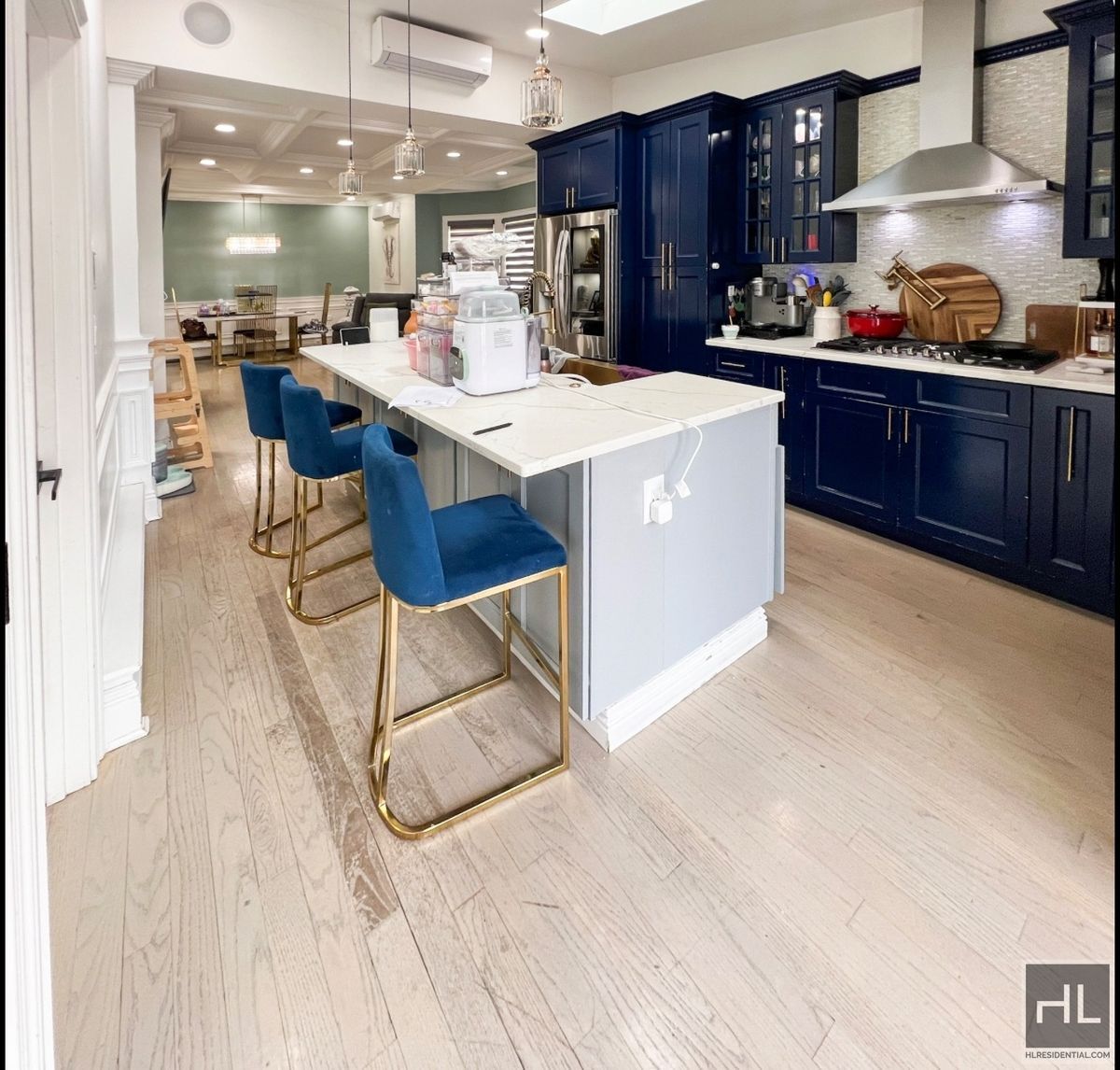 Building Photo - 3rd avenue