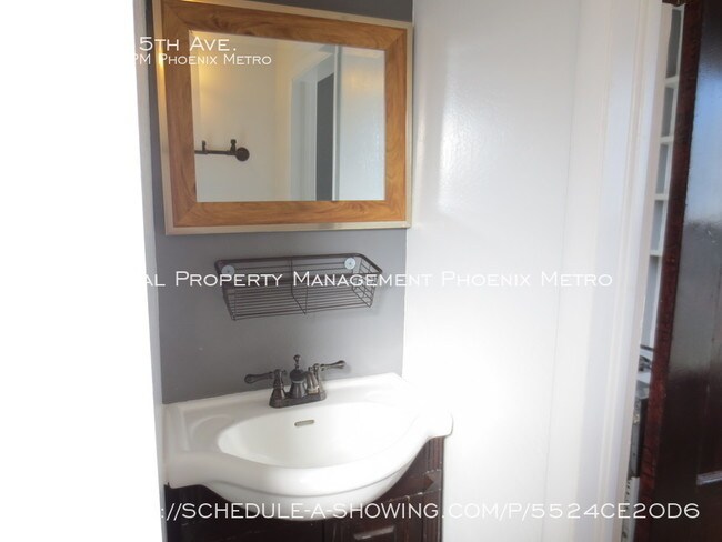 Building Photo - UPTOWN HOME WITH PRIVATE YARD!