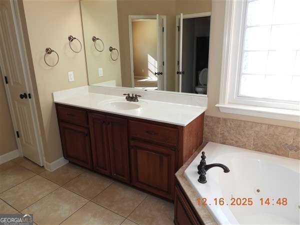 Building Photo - 493 Parish Loop