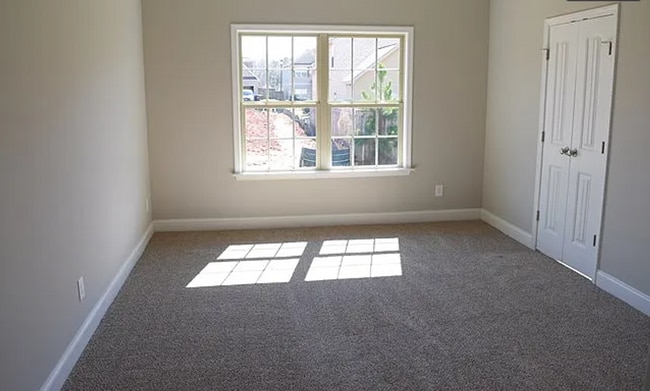 Building Photo - 10 Ivy Cross