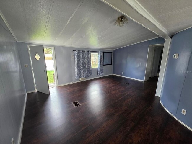 Building Photo - 1305 Sweeney Dr