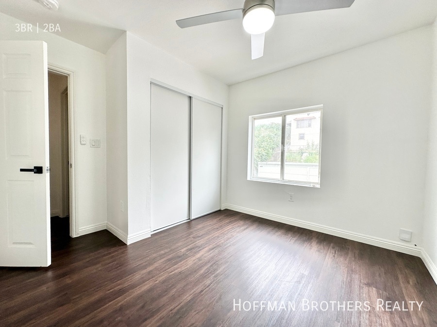 Building Photo - 201 Lake Shore Terrace