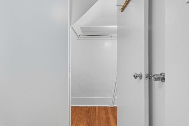 Building Photo - 6656-6656 Woodwell St