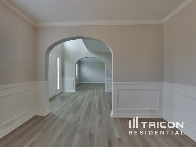 Building Photo - 1005 Ulster Ct