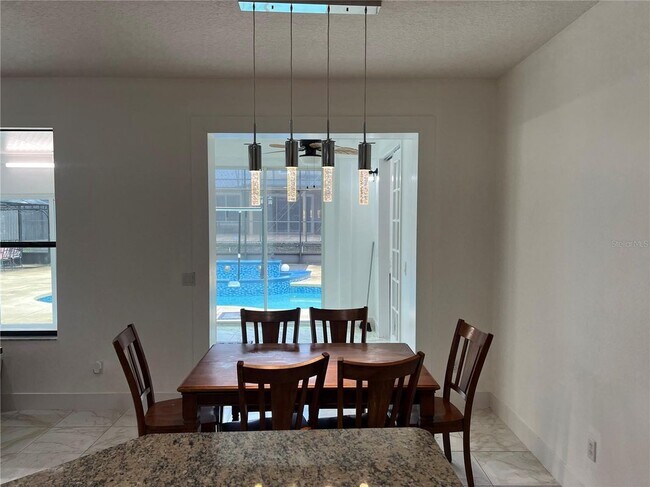 Building Photo - 871 Blairmont Ln
