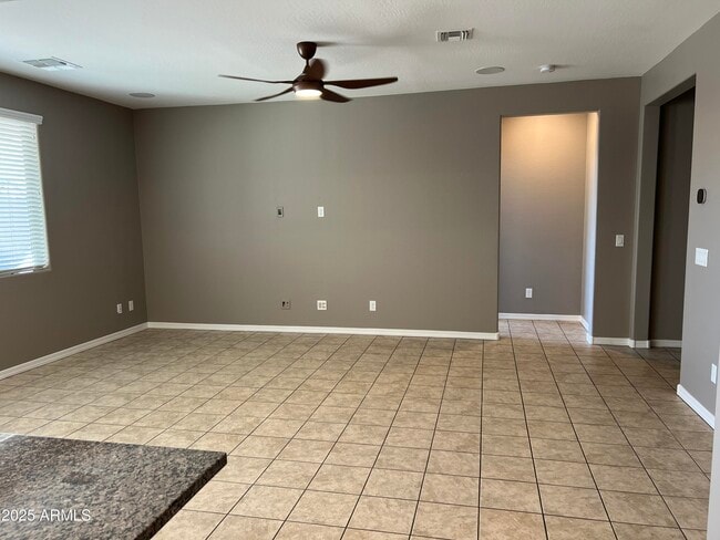 Building Photo - 19955 W Heatherbrae Dr