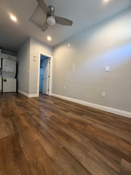 Building Photo - 3130 Kaiser Way