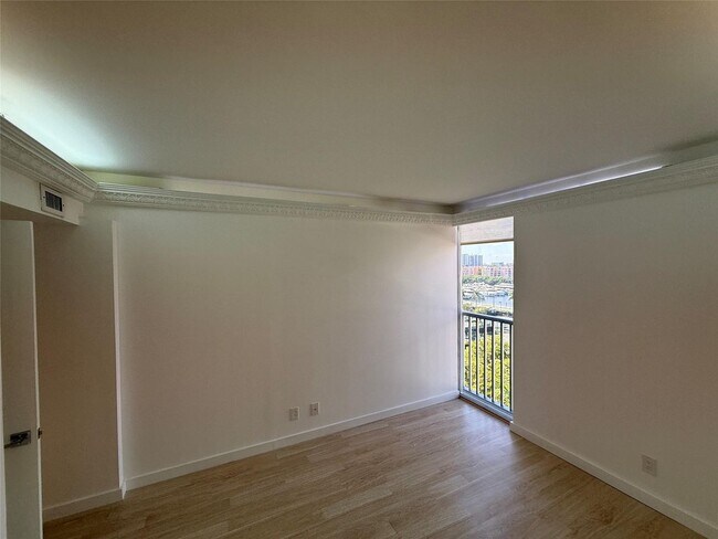 Building Photo - 19707 Turnberry Way