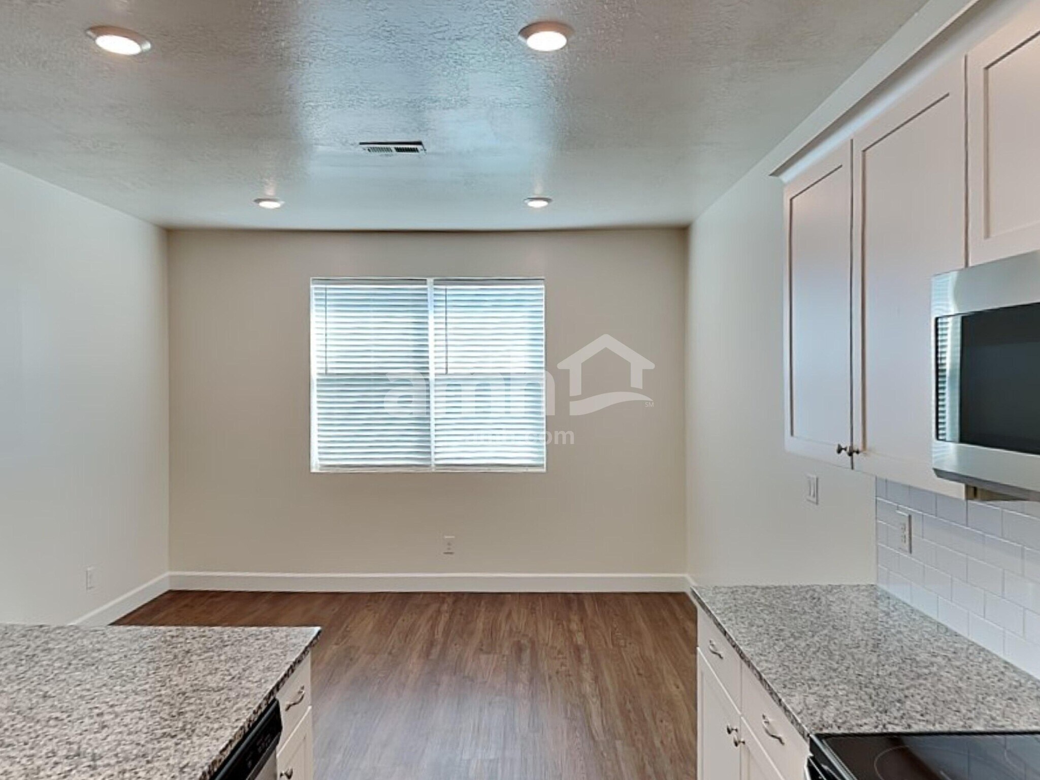 Building Photo - 1176 Wagon Way