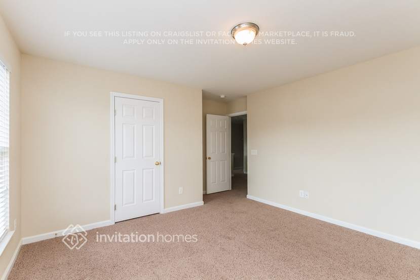 Building Photo - 8515 Castledown Dr