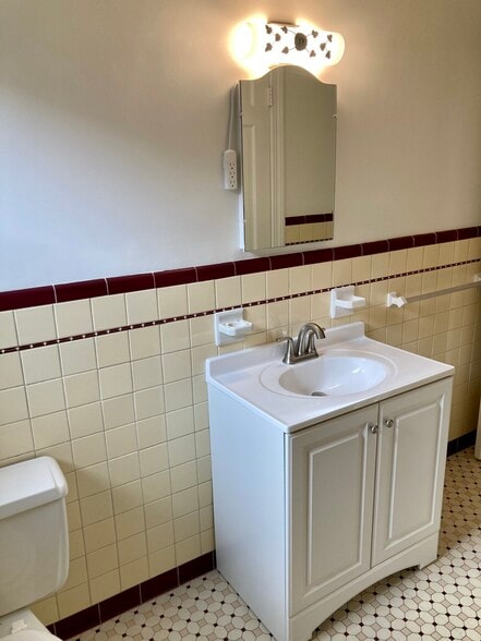 Updated vanity - 2118 Eastern Pky