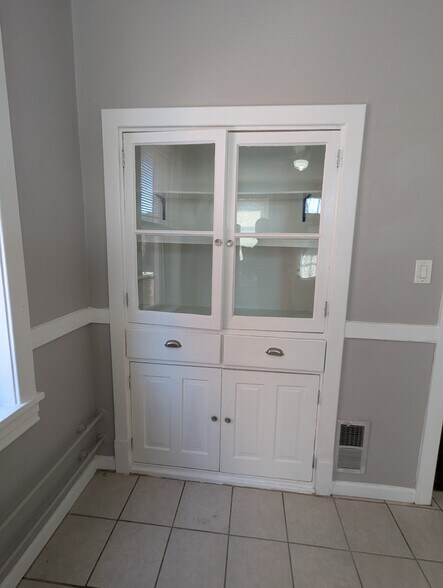 Building Photo - 3550 Magnolia Ave