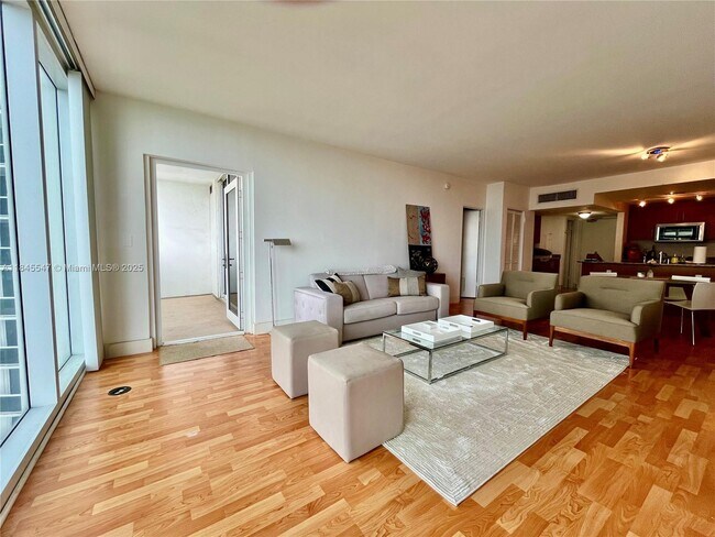 Building Photo - 10275 Collins Ave
